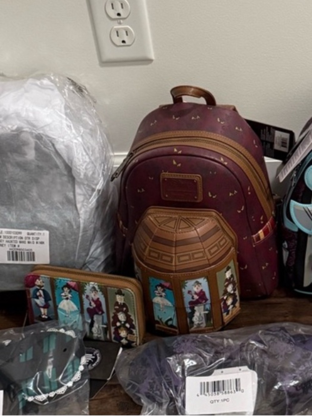 Loungefly haunted mansion stretching room set